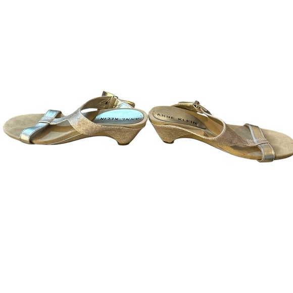 Anne Klein Women’s Metallic Silver Snake Print Sandals size 8.5 M - Picture 3 of 9